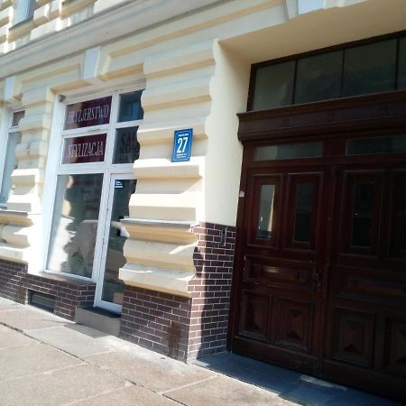 Hostel Tulip - Pokoj Nr 8 Ze Wspolna Lazienka I Kuchnia Щецин Экстерьер фото