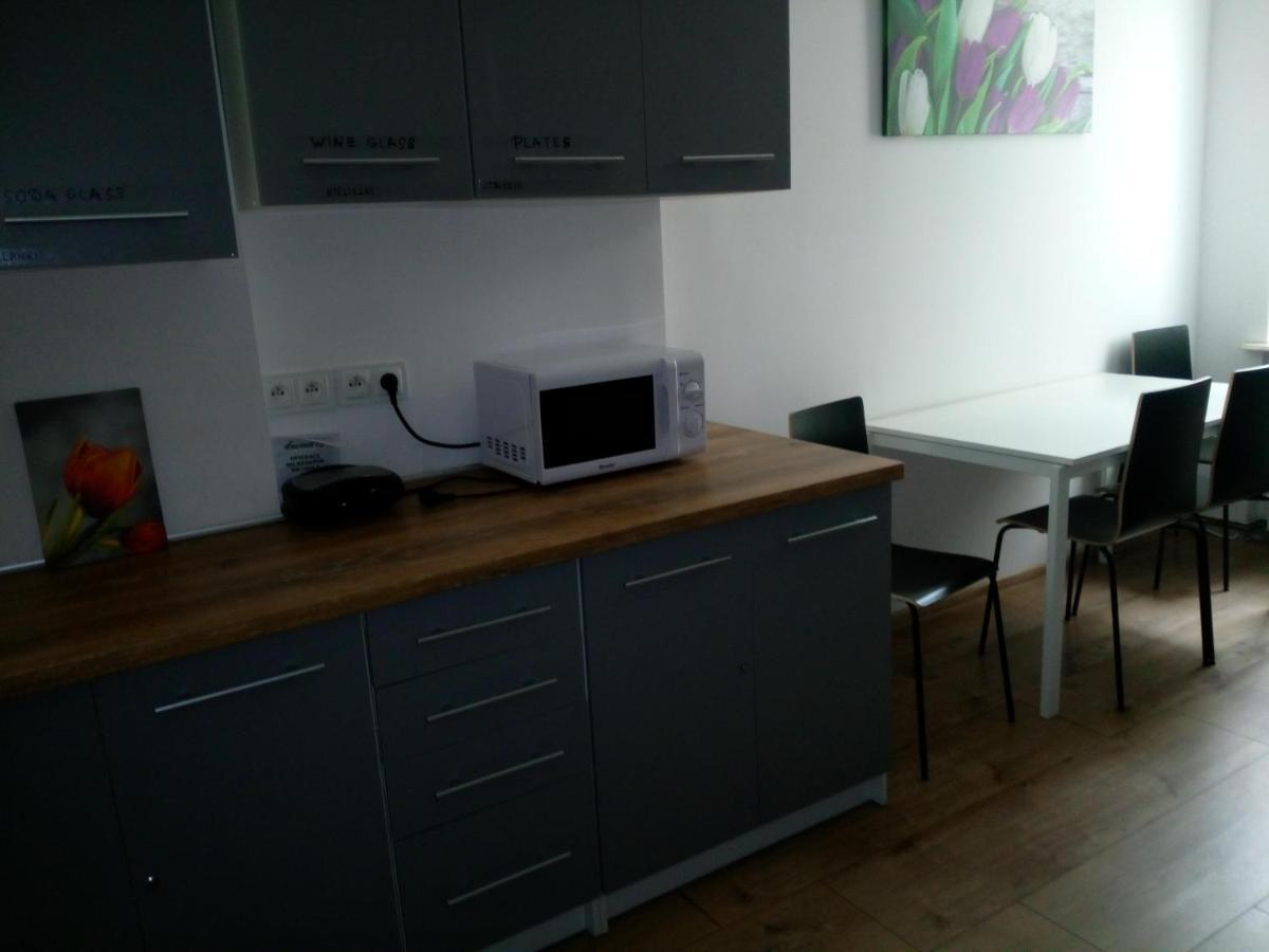 Hostel Tulip - Pokoj Nr 8 Ze Wspolna Lazienka I Kuchnia Щецин Экстерьер фото
