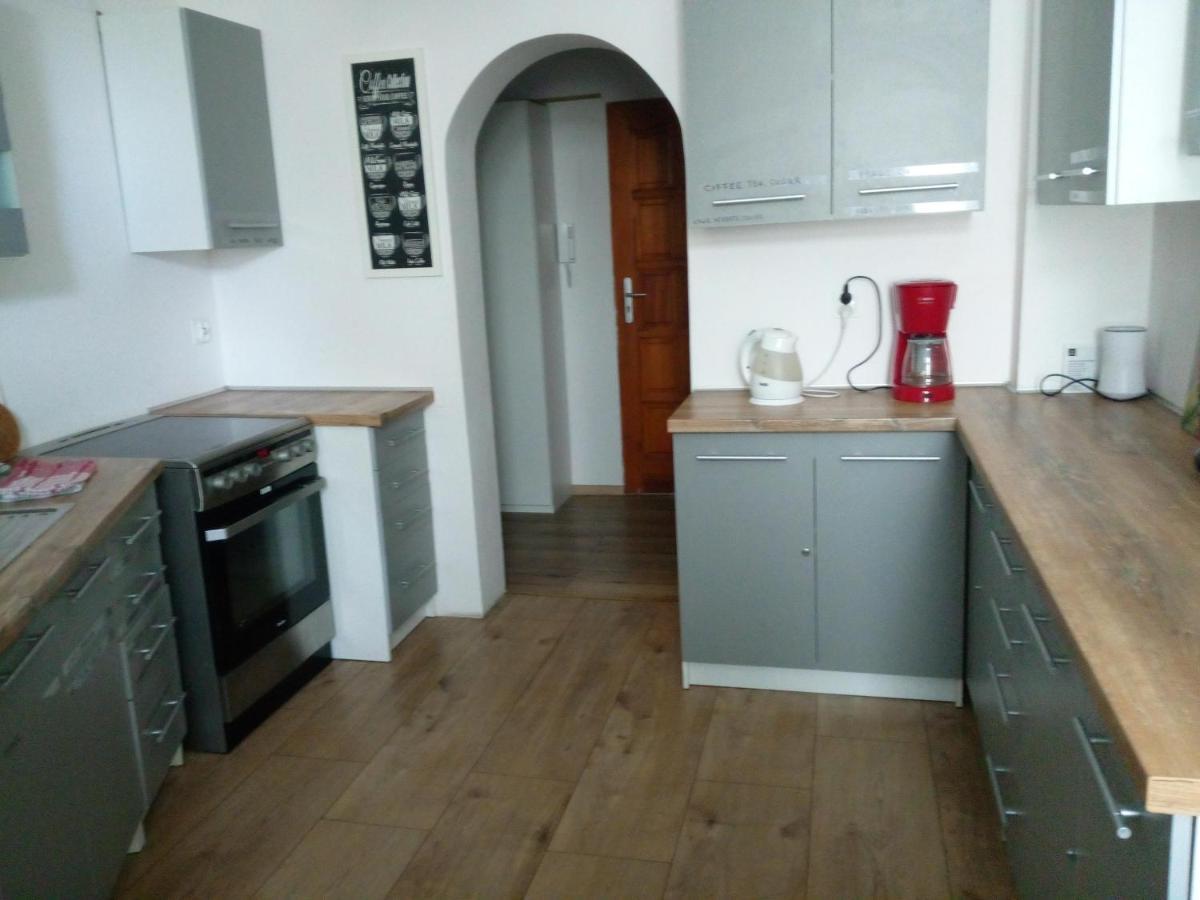 Hostel Tulip - Pokoj Nr 8 Ze Wspolna Lazienka I Kuchnia Щецин Экстерьер фото