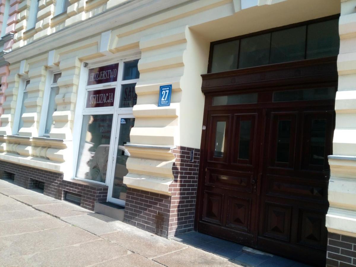 Hostel Tulip - Pokoj Nr 8 Ze Wspolna Lazienka I Kuchnia Щецин Экстерьер фото